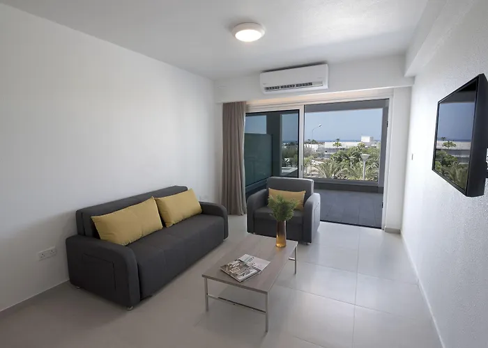 Lägenhetshotell La Casa Di Napa Ayia Napa